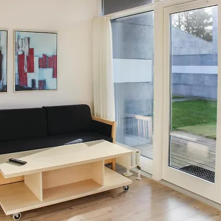 Stunning In With Outdoor Swimming Pool Apartment *